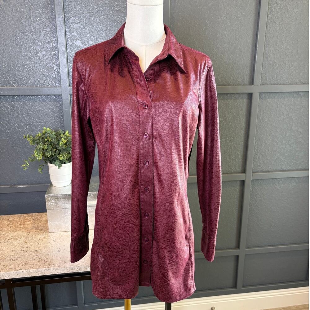 Chico's Snakeskin Burgundy Long Sleeve Chic Party Business Button Up Size 1